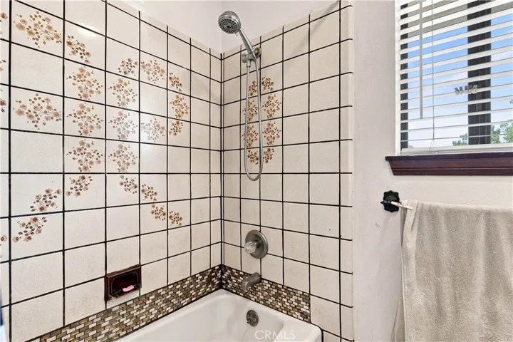 Main bathroom