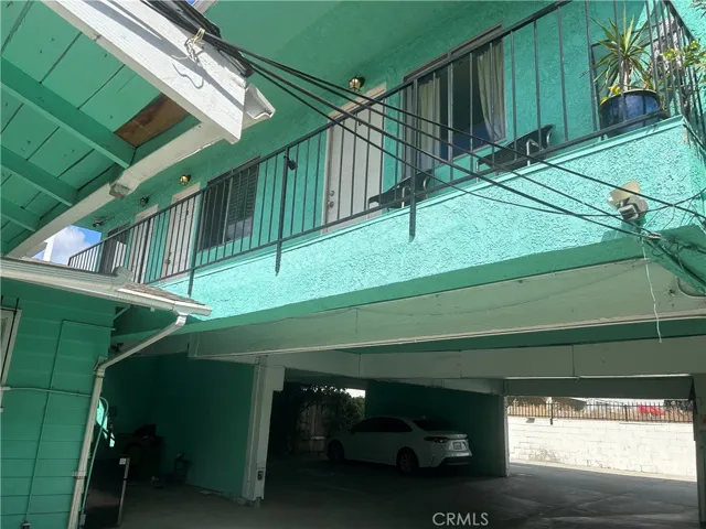 4727 Oakwood Avenue, Los Angeles, California 90004