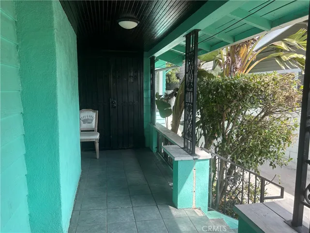 4727 Oakwood Avenue, Los Angeles, California 90004