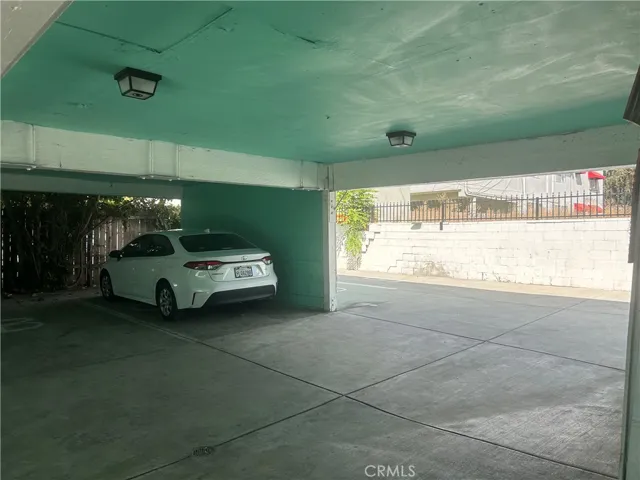 4727 Oakwood Avenue, Los Angeles, California 90004