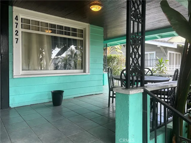 4727 Oakwood Avenue, Los Angeles, California 90004