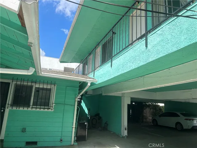 4727 Oakwood Avenue, Los Angeles, California 90004