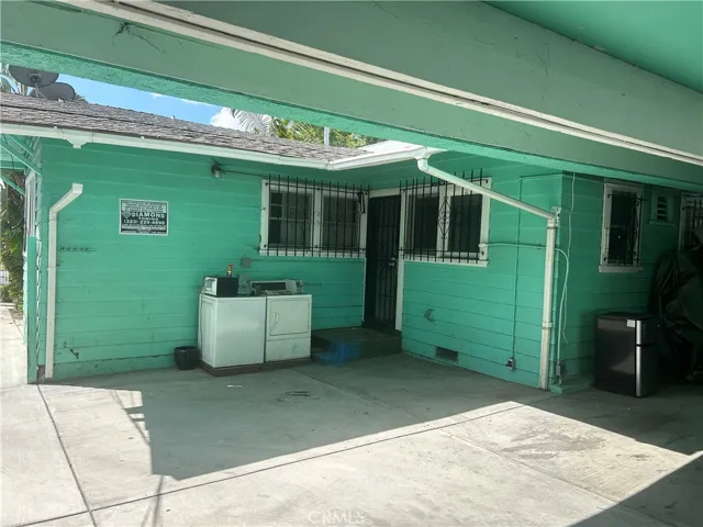 4727 Oakwood Avenue, Los Angeles, California 90004