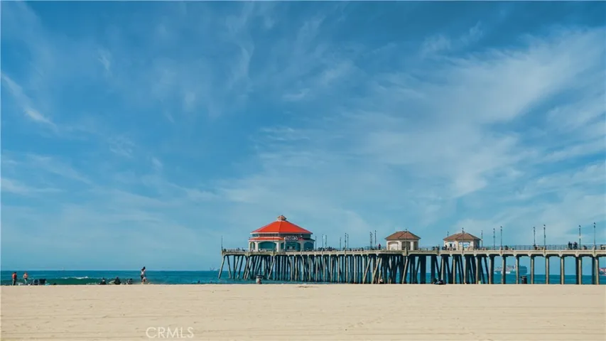 21061 Miramar Ln, Huntington Beach, California 92646