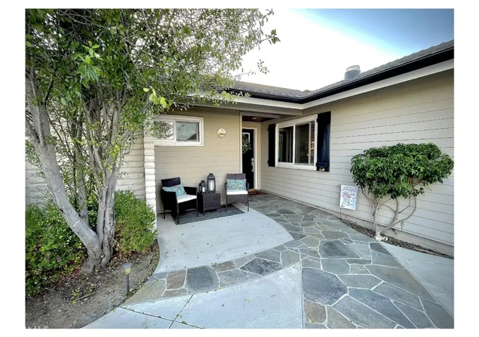 21061 Miramar Ln, Huntington Beach, California 92646