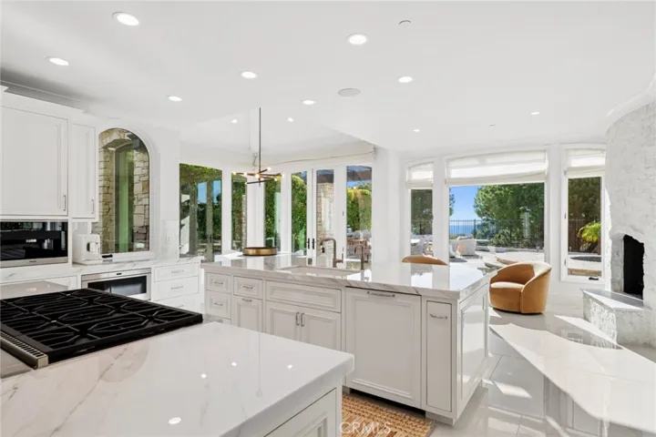 15 Shoreline, Newport Coast, California 92657