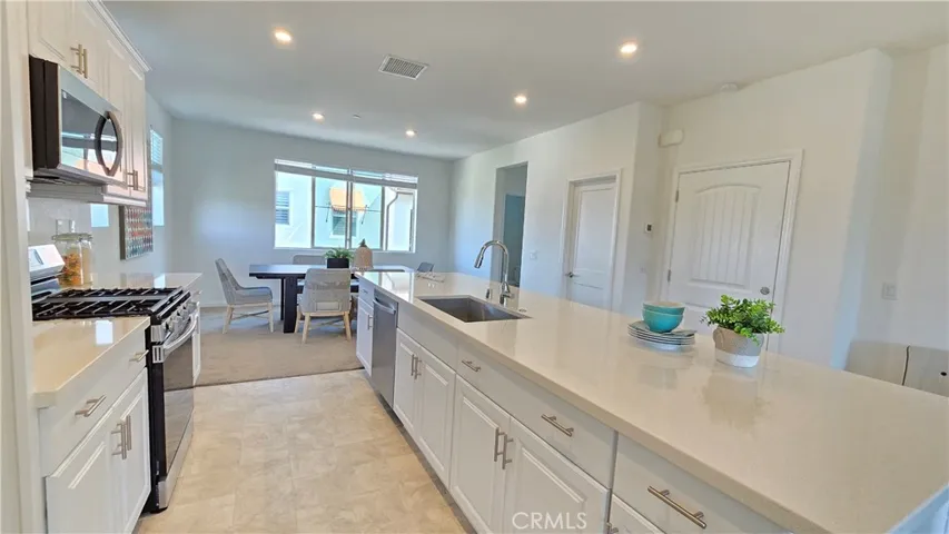1813 Mesquite Way, Oceanside, California 92056