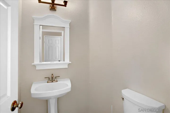 1055 Cottage, Encinitas, California 92024