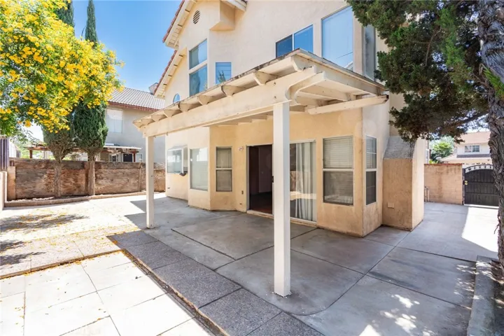 14248 Tuolumne Court, Fontana, California 92336