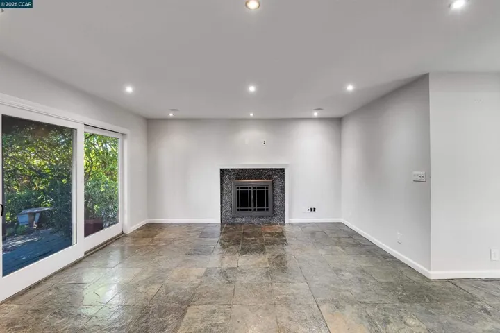 640 Skyline Dr, Martinez, California 94553