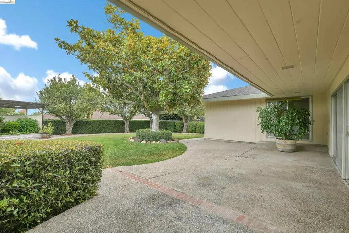 227 Pueblo Dr, Pittsburg, California 94565