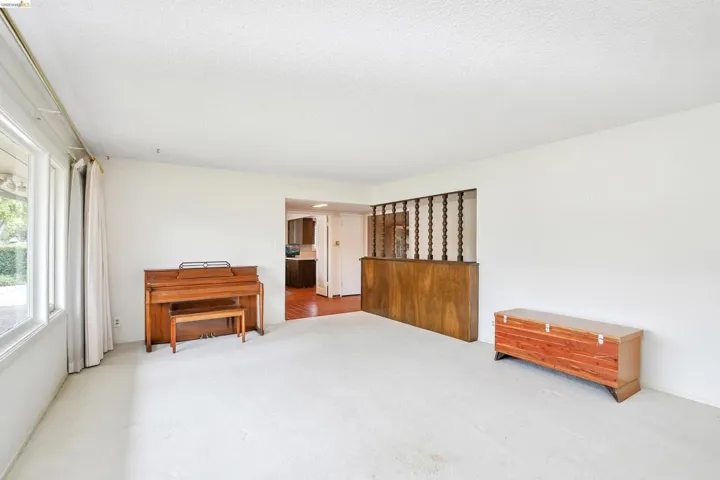 227 Pueblo Dr, Pittsburg, California 94565