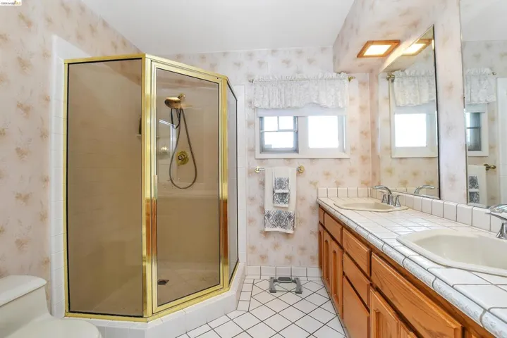 227 Pueblo Dr, Pittsburg, California 94565