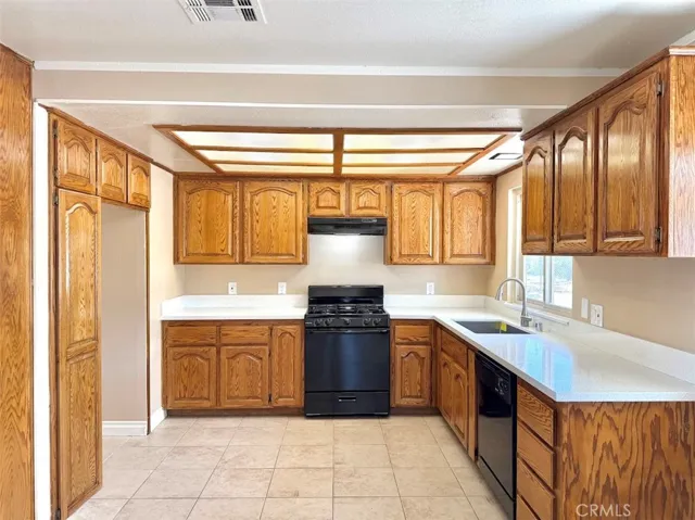 8938 Evergreen, Hesperia, California 92345