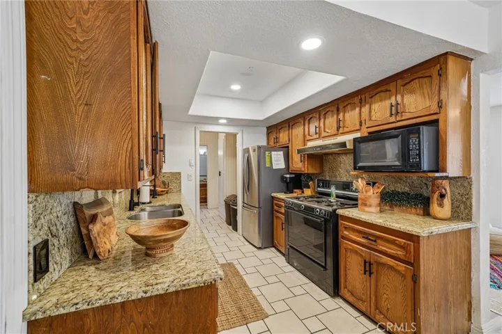9929 Claremont, Bloomington, California 92316