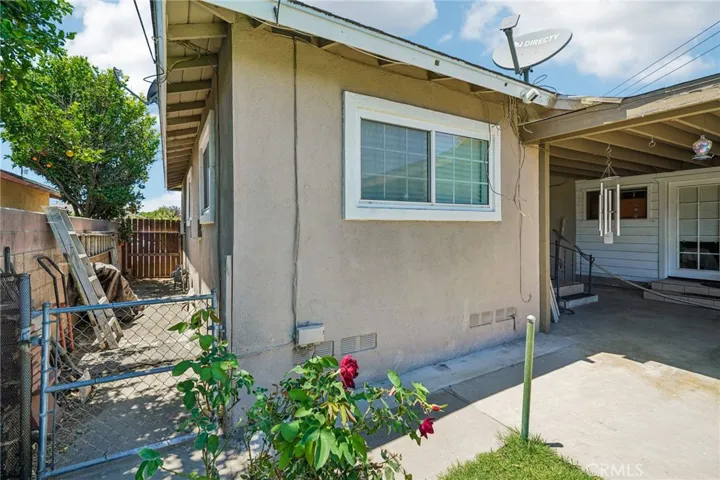 9929 Claremont, Bloomington, California 92316