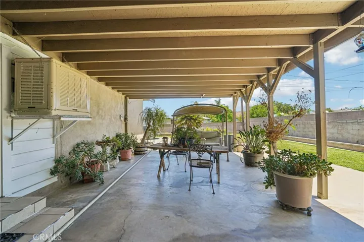 9929 Claremont, Bloomington, California 92316