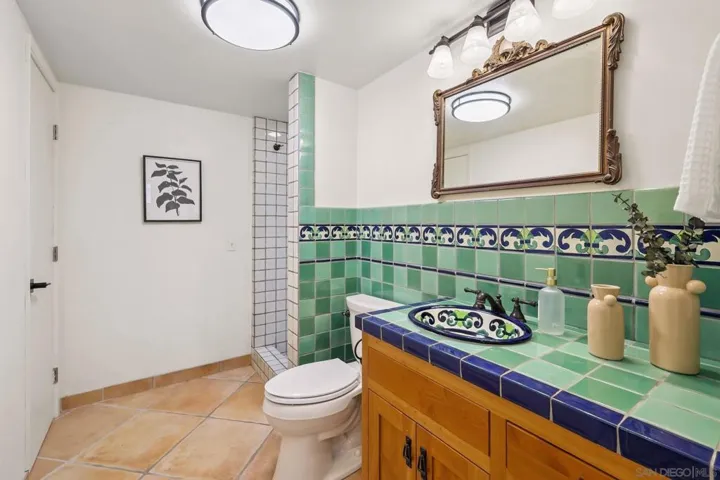 974 Via Hillview, Fallbrook, California 92028