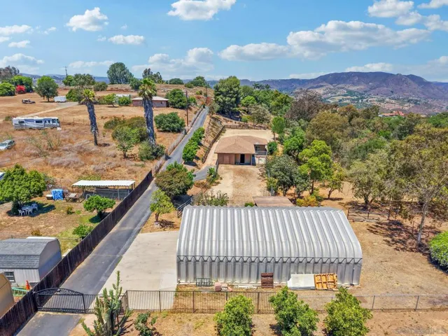 974 Via Hillview, Fallbrook, California 92028