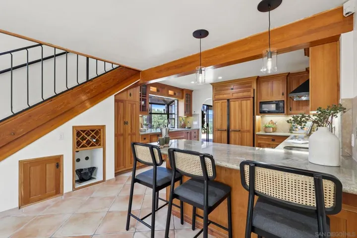 974 Via Hillview, Fallbrook, California 92028