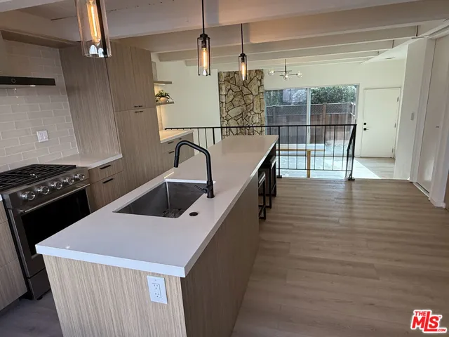 6639 Green Valley Circle, Culver City, California 90230