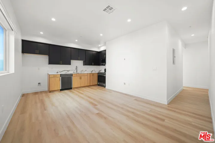 4176 Willimet Street Mr, Los Angeles, California 90039