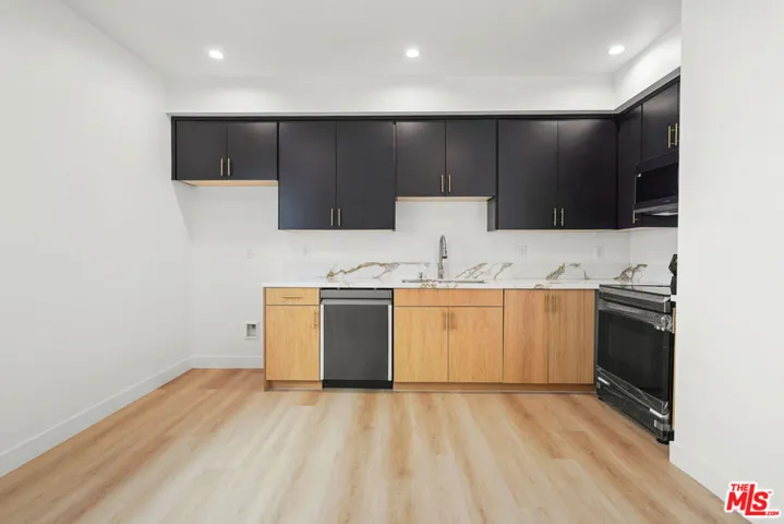 4176 Willimet Street Mr, Los Angeles, California 90039