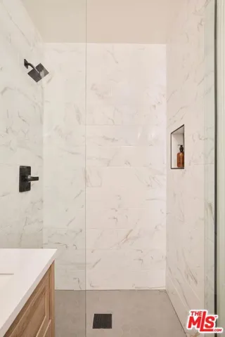 8607 Clifton Way, Beverly Hills, California 90211