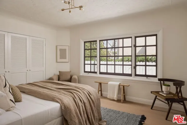 8607 Clifton Way, Beverly Hills, California 90211