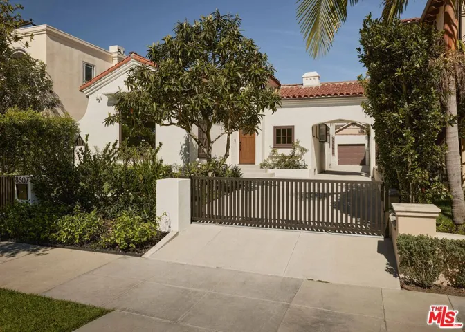8607 Clifton Way, Beverly Hills, California 90211
