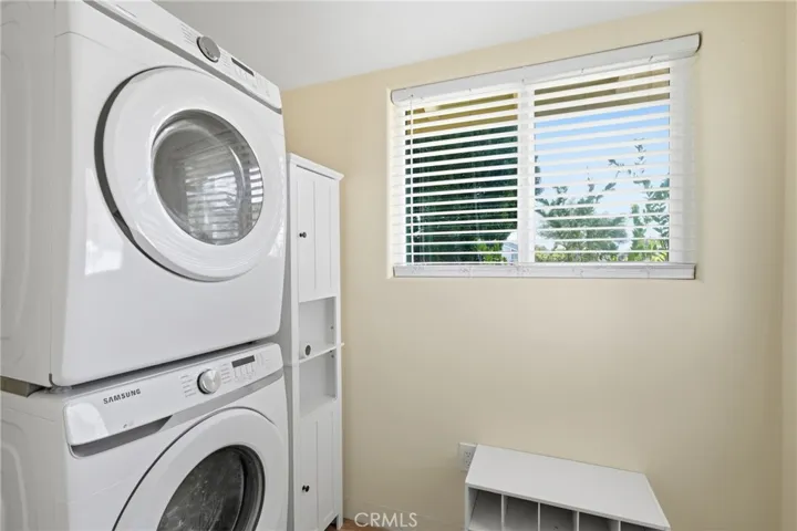 Home(319) -Laundry Area