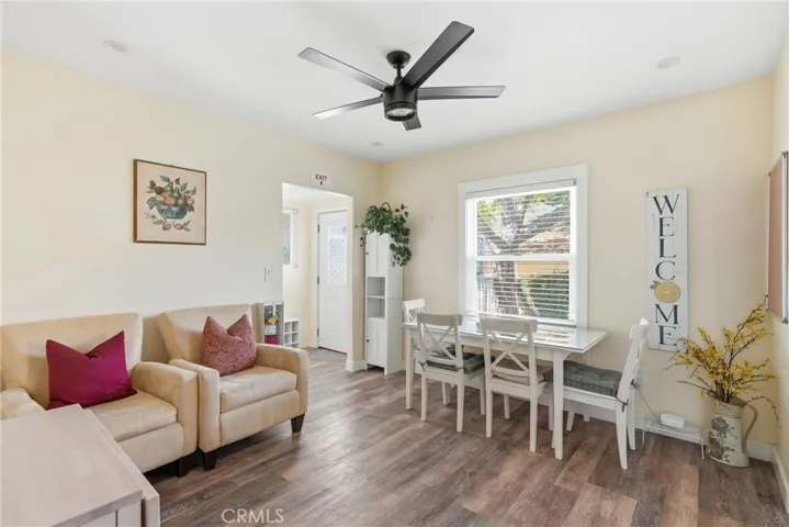 Home(319) -Dining Area