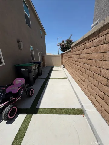 Right side yard
