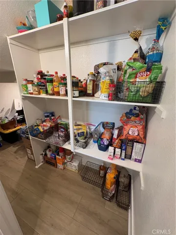 Kitchen pantry