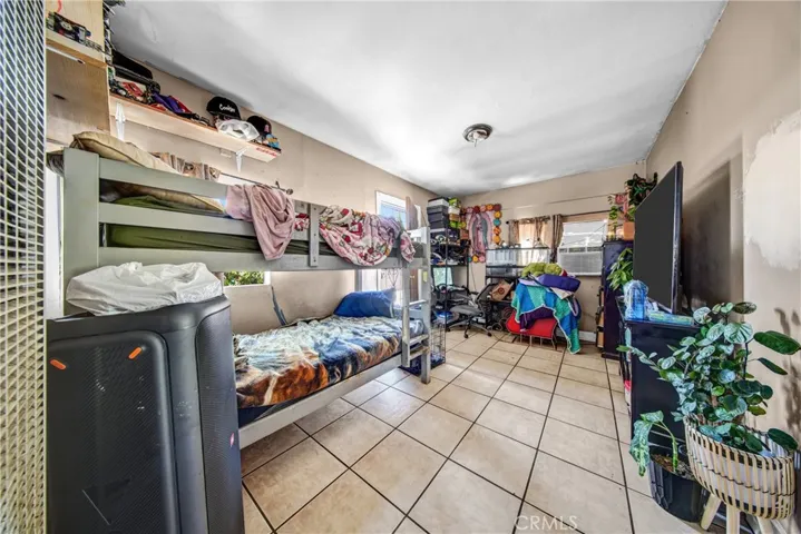 9620 Felton, Inglewood, California 90301