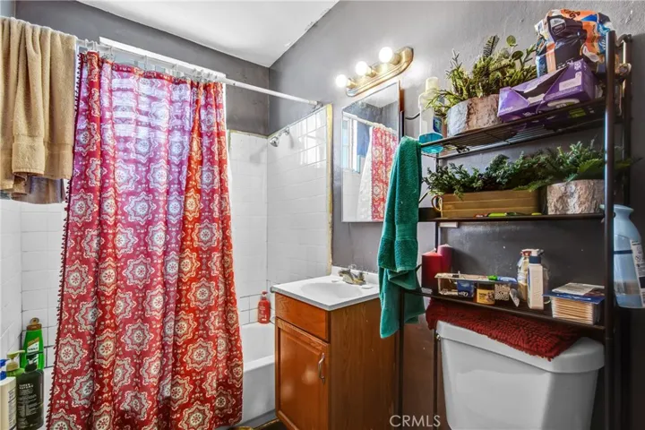 9620 Felton, Inglewood, California 90301