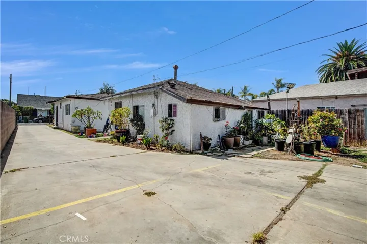 9620 Felton, Inglewood, California 90301