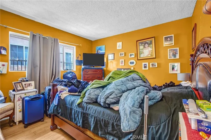 9620 Felton, Inglewood, California 90301