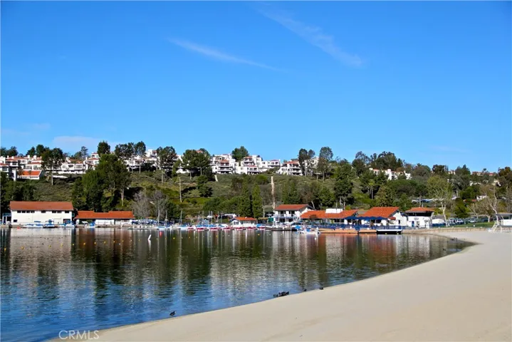 Beach and picnic at the Lake