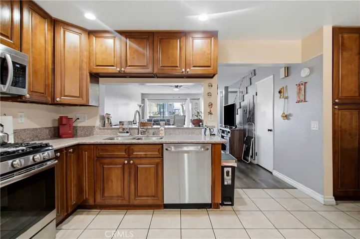 1101 W Francis G, Ontario, California 91762