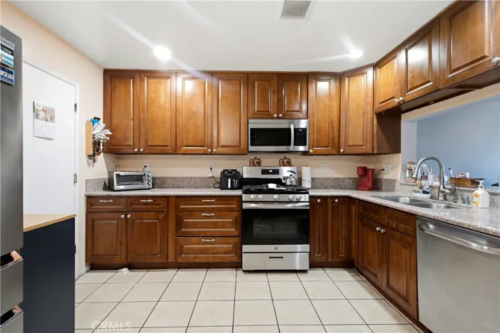 1101 W Francis G, Ontario, California 91762