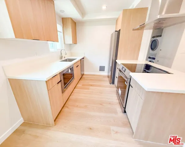 1302 Amethyst Street, Redondo Beach, California 90277