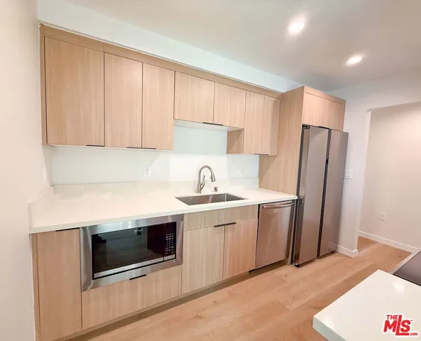 1302 Amethyst Street, Redondo Beach, California 90277
