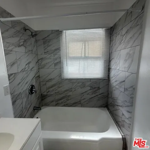 5113 W 20th Street 5113 1/2, Los Angeles, California 90016