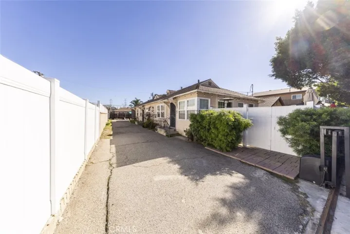 6614 Camellia Avenue, North Hollywood, California 91606
