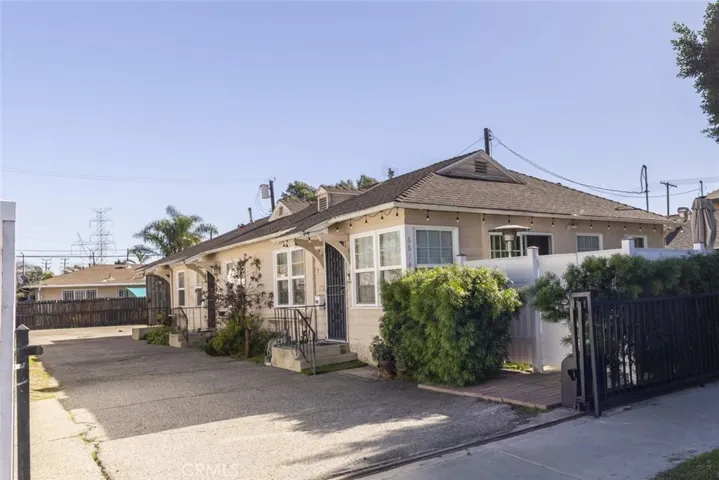 6614 Camellia Avenue, North Hollywood, California 91606