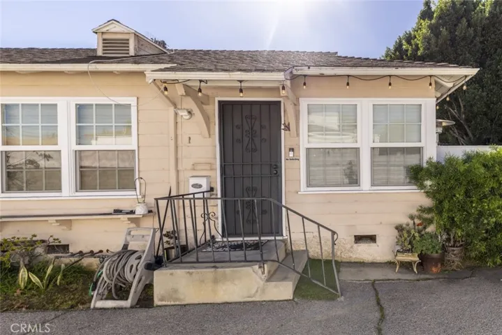 6614 Camellia Avenue, North Hollywood, California 91606