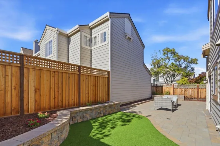 21865 Eaton Place, Cupertino, California 95014