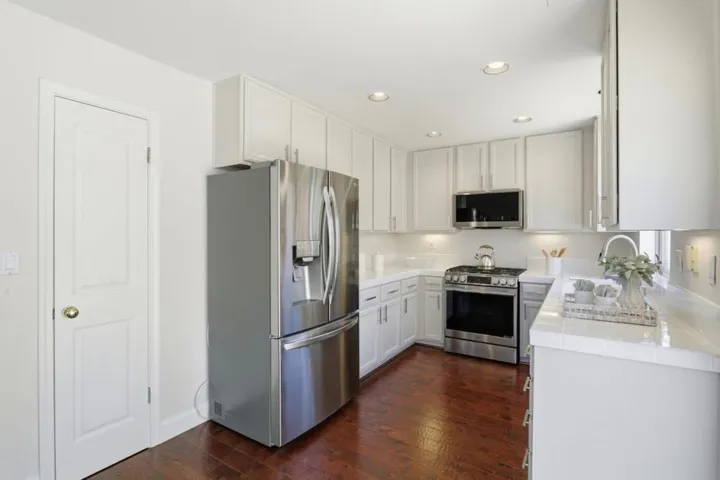 21865 Eaton Place, Cupertino, California 95014