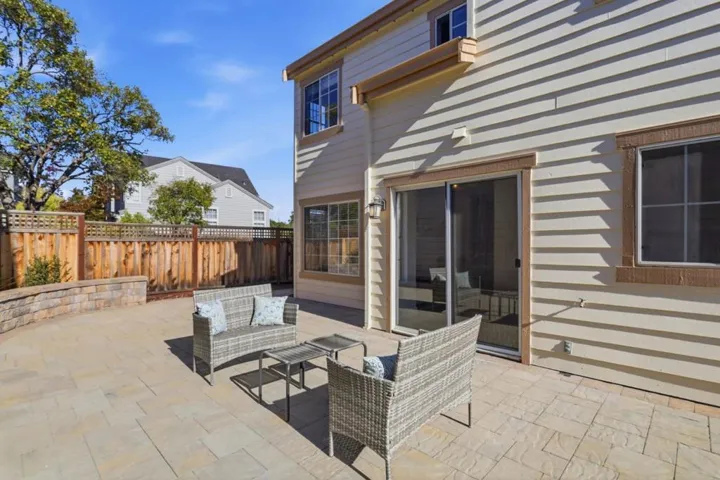 21865 Eaton Place, Cupertino, California 95014